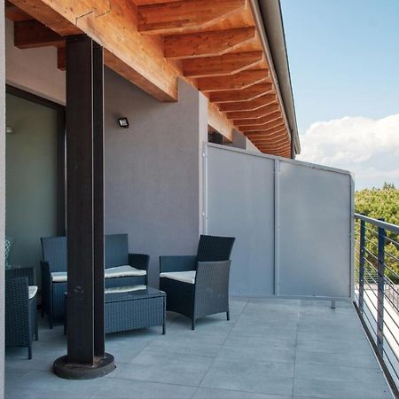 Residenza Puoti Apartment Peschiera del Garda Exterior photo